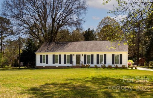 930 Raven Drive
