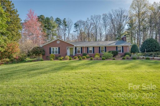 369 Fairforest Drive