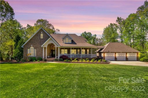 182 Windwood Lane