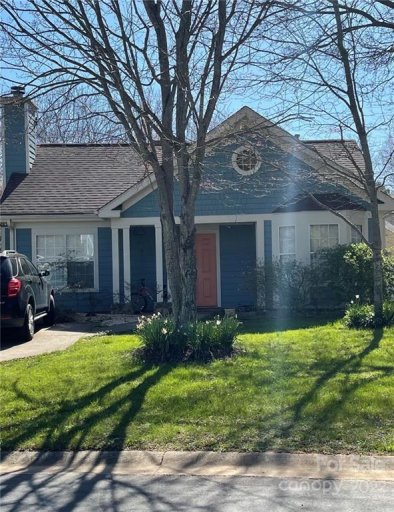 1207 Larkspur Drive