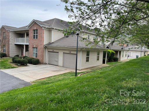 7204 Michaels Landing Drive