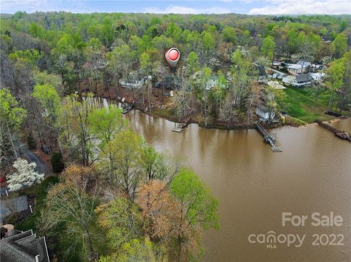 1025 Shore Acres Road