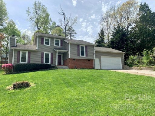 917 Oakridge Drive