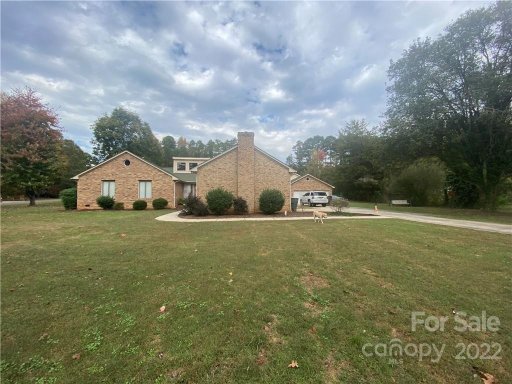 1305 Blacksnake Road