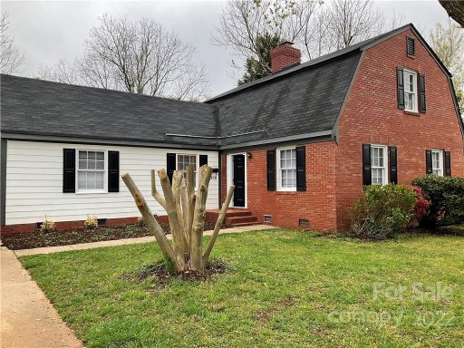 3909 Woodbriar Trail