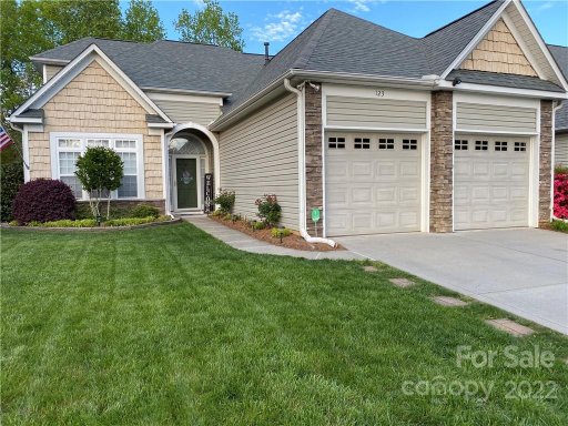 123 Ivy Creek Lane