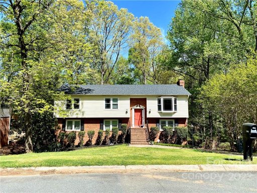 7813 Snowden Lane