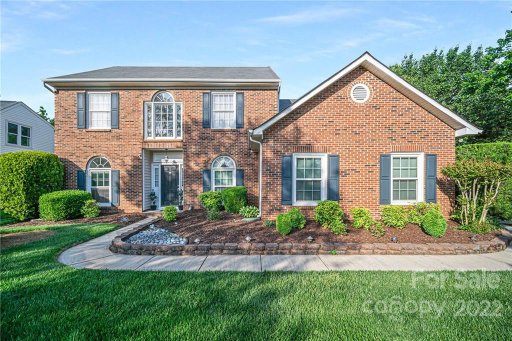 1633 Ivy Bluff Way