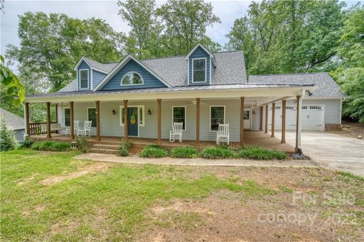 2613 Greenmont Circle