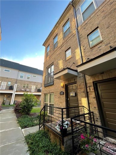 12006 Brooklyn Avenue