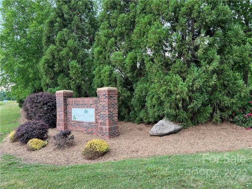 455 Laurel Crest Drive