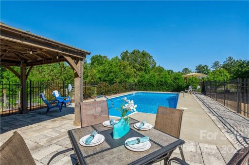 325 Little Rock Road
