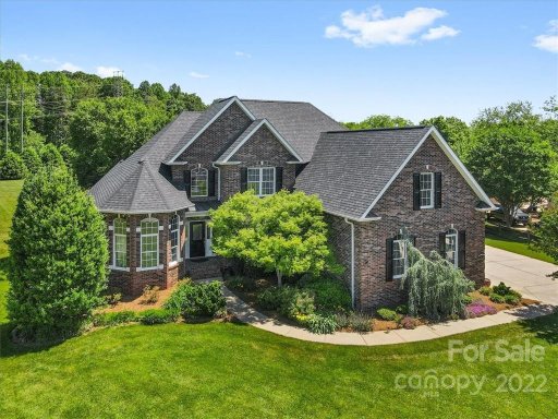 1022 Willow Creek Drive