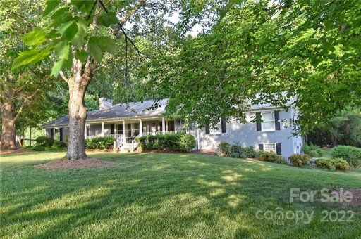 2482 Kings Grant Road