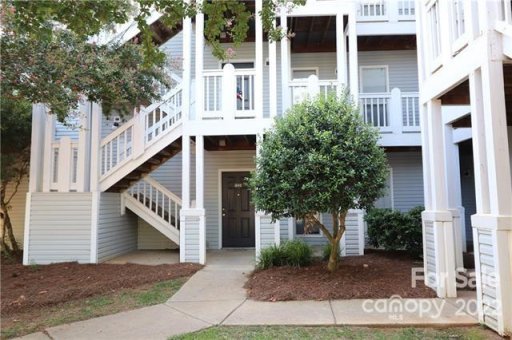 20 Hamiltons Harbor Drive 846