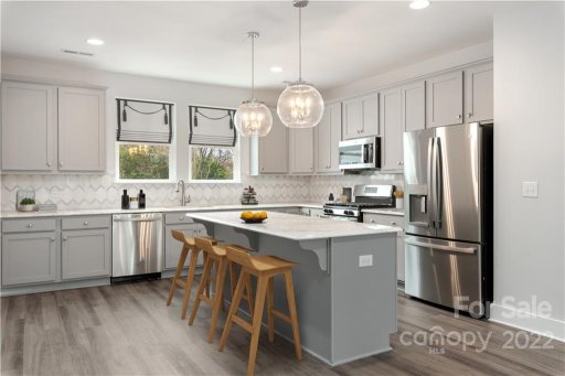 343 S Bruns Avenue WET0412