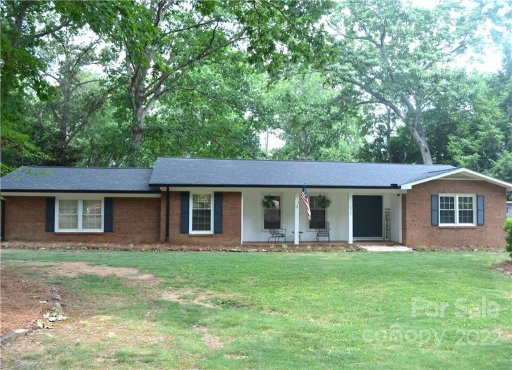1028 Autumn Lane