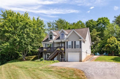 326 Macneil Way