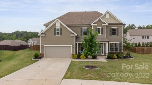 401 Winding Oaks Lane