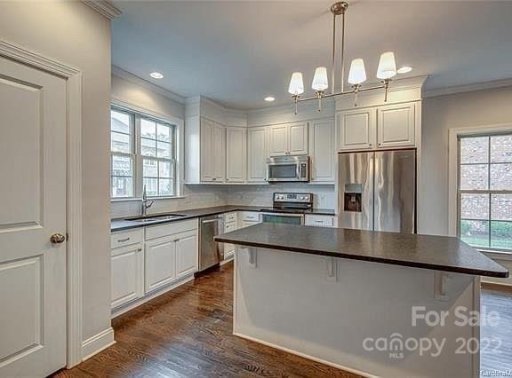 1060 Belmont Village Drive