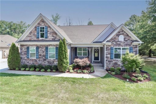 104 Bushney Loop