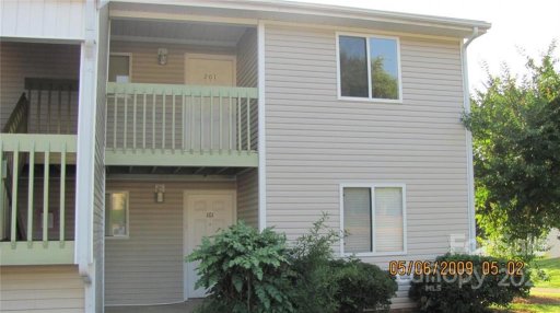 1696 Eagles Place F201