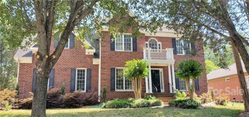 5713 Woodridge Court