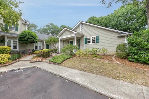 2729 New Hamlin Way