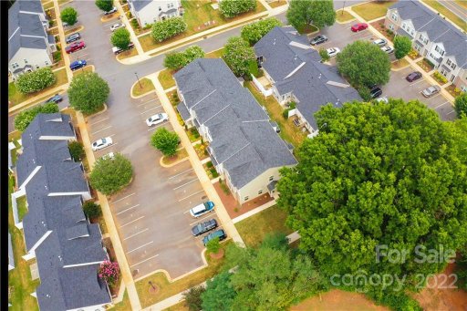 571 Fawnborough Court