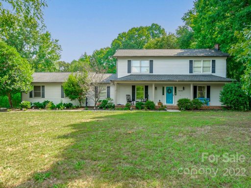 9395 Horseshoe Circle