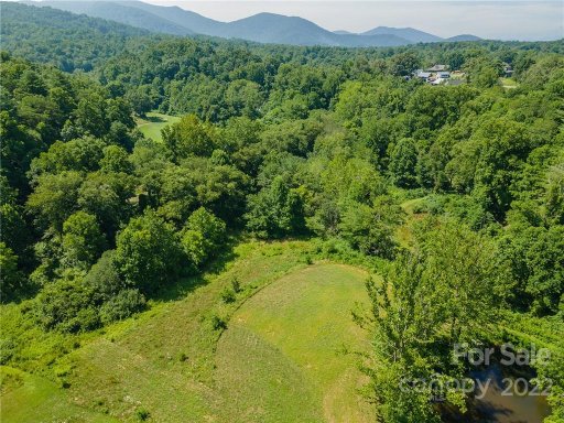 12 Parkland Grove 97/97A