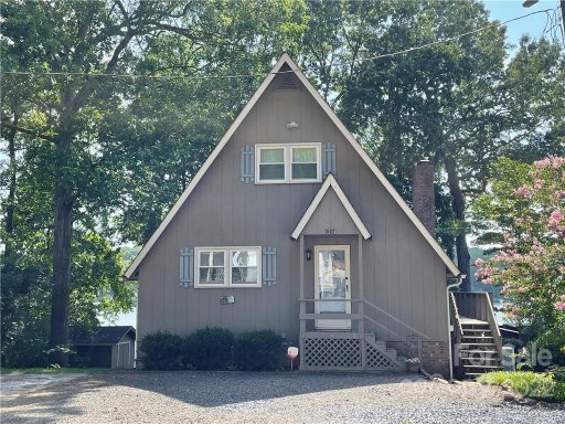 1204 Lakeshore Drive