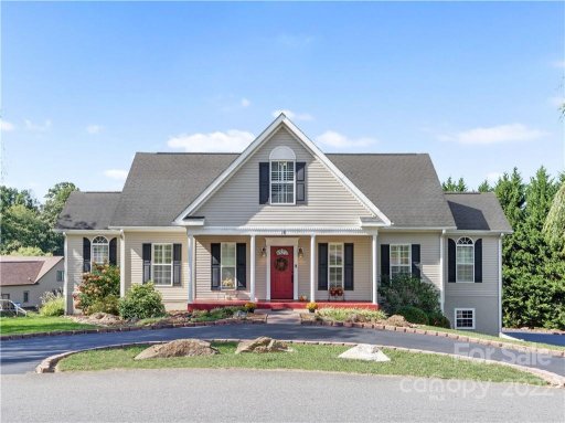 16 N Willow Brook Drive