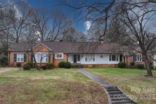 2637 Armstrong Circle