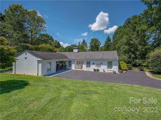 115 Hawthorn Drive