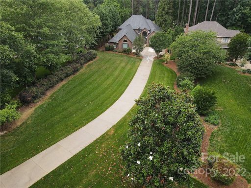 7959 Ravenwood Lane