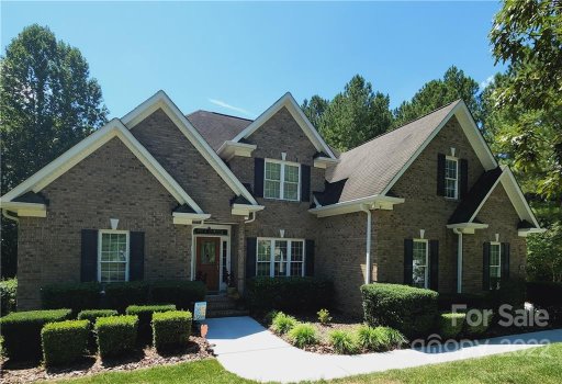 254 Honeysuckle Creek Loop