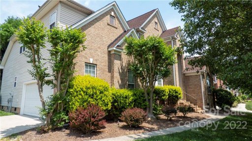 1726 Sanridge Wind Lane