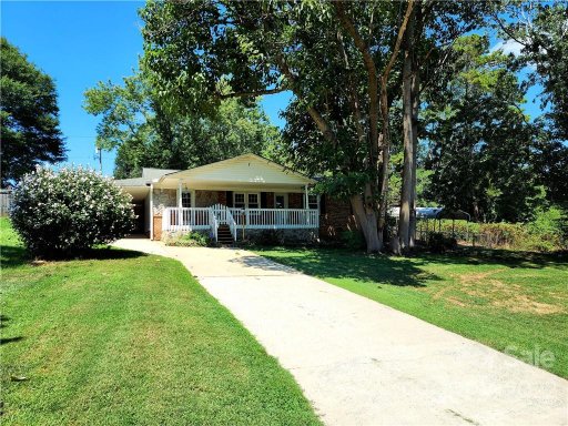 705 Castlewood Drive