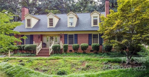 318 Valley Stream Road