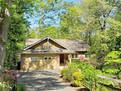 5 Hunters Ridge Drive