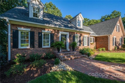 112 Doris Court