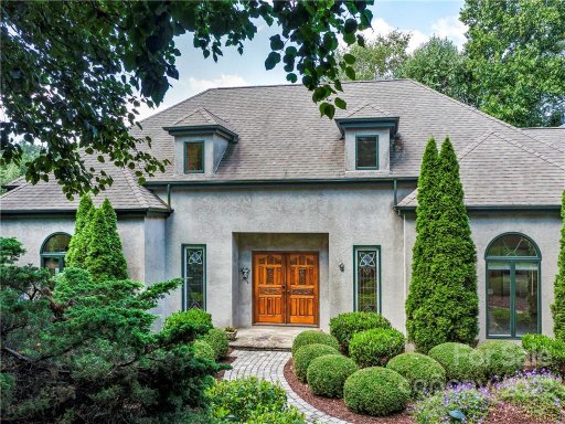 5 Meadow Ridge Drive
