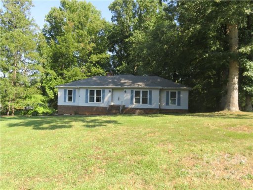 1631 N Oak Drive