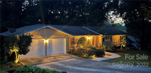 2041 10th Street Lane