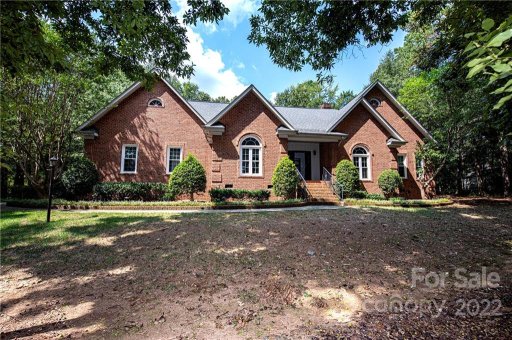 1001 Brandon Court