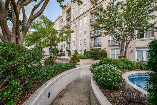 1315 East Boulevard 614