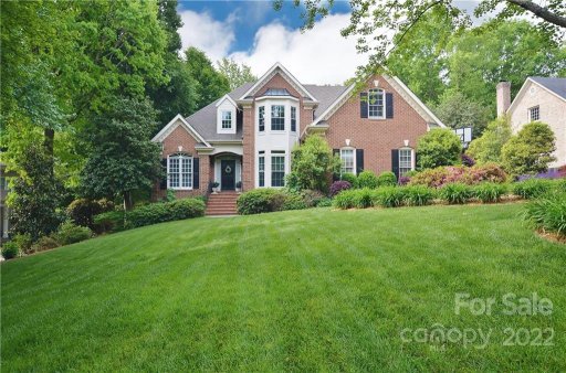 3109 Lakewood Edge Drive