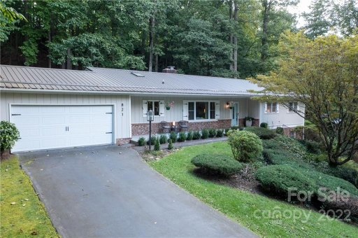 821 Greenwood Drive