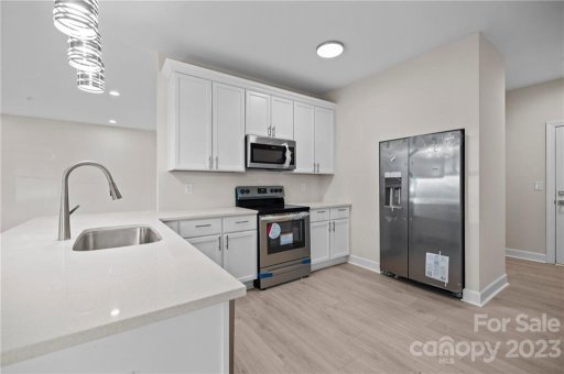 505 Summer Creek Drive